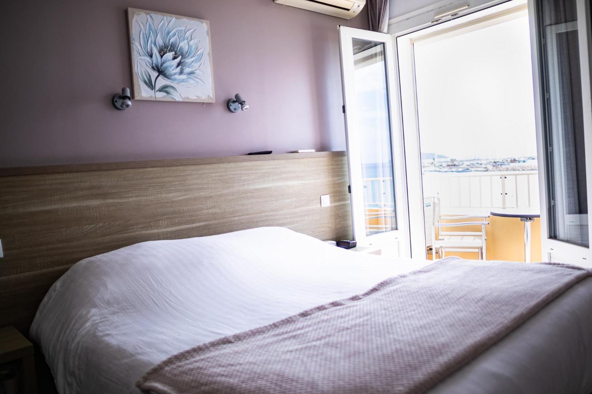 Hotel Beau Rivage Le Lavandou Εξωτερικό φωτογραφία