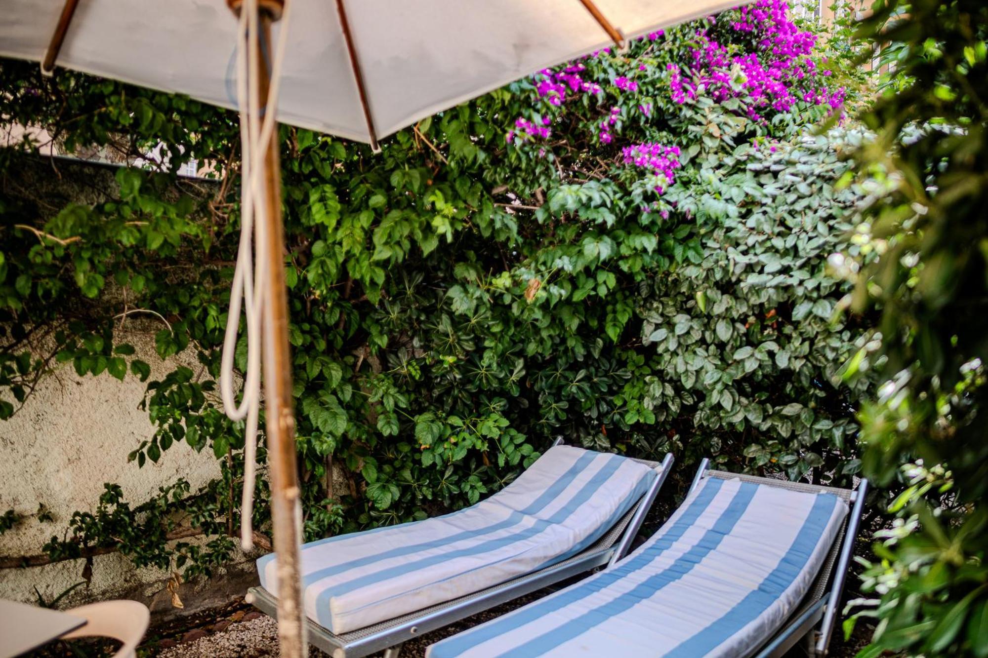Hotel Beau Rivage Le Lavandou Εξωτερικό φωτογραφία