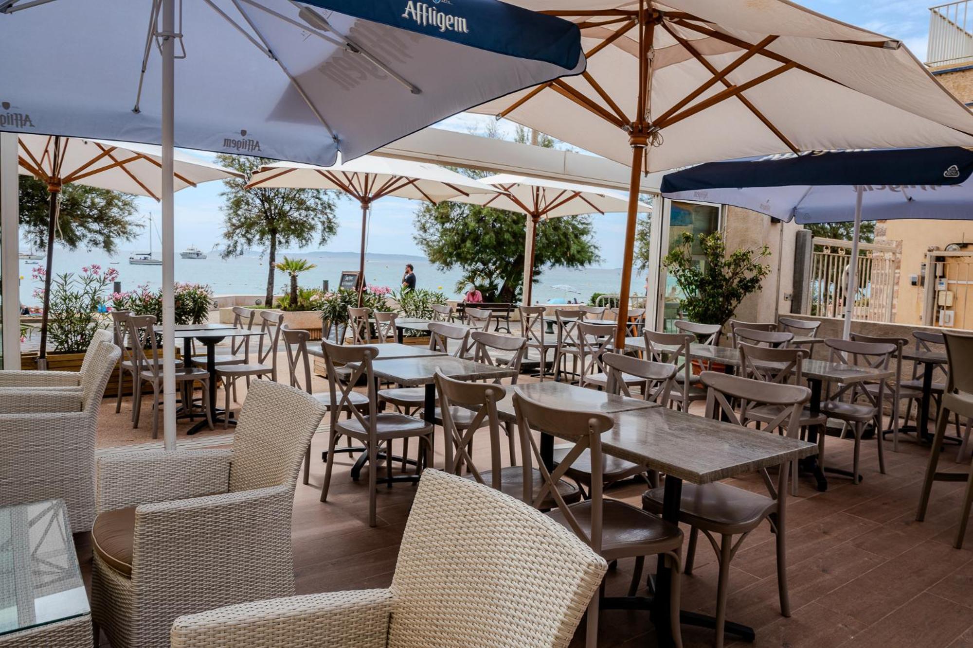 Hotel Beau Rivage Le Lavandou Εξωτερικό φωτογραφία