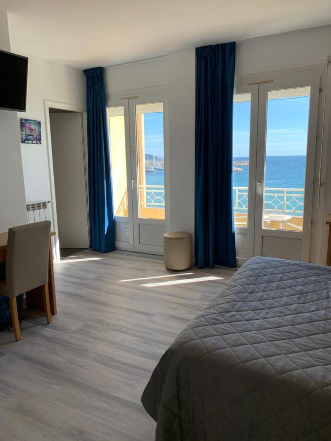 Hotel Beau Rivage Le Lavandou Εξωτερικό φωτογραφία